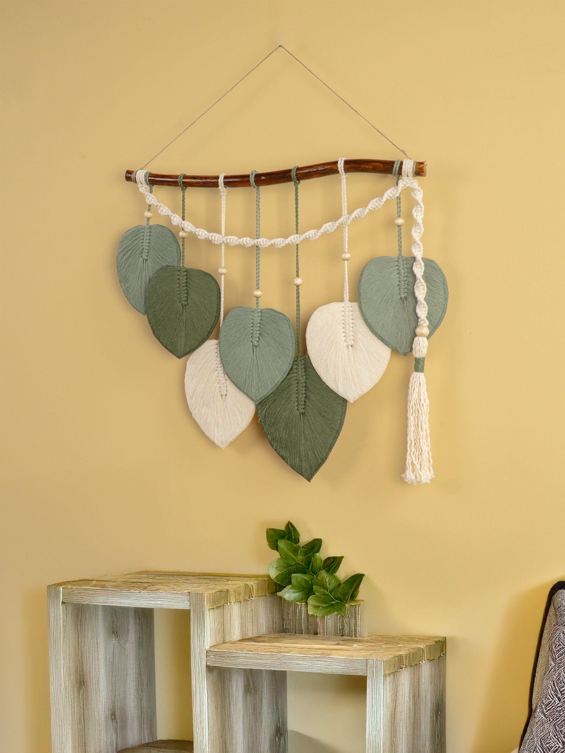 Green Macrame Leaf Hanging Tassel Wall Decor