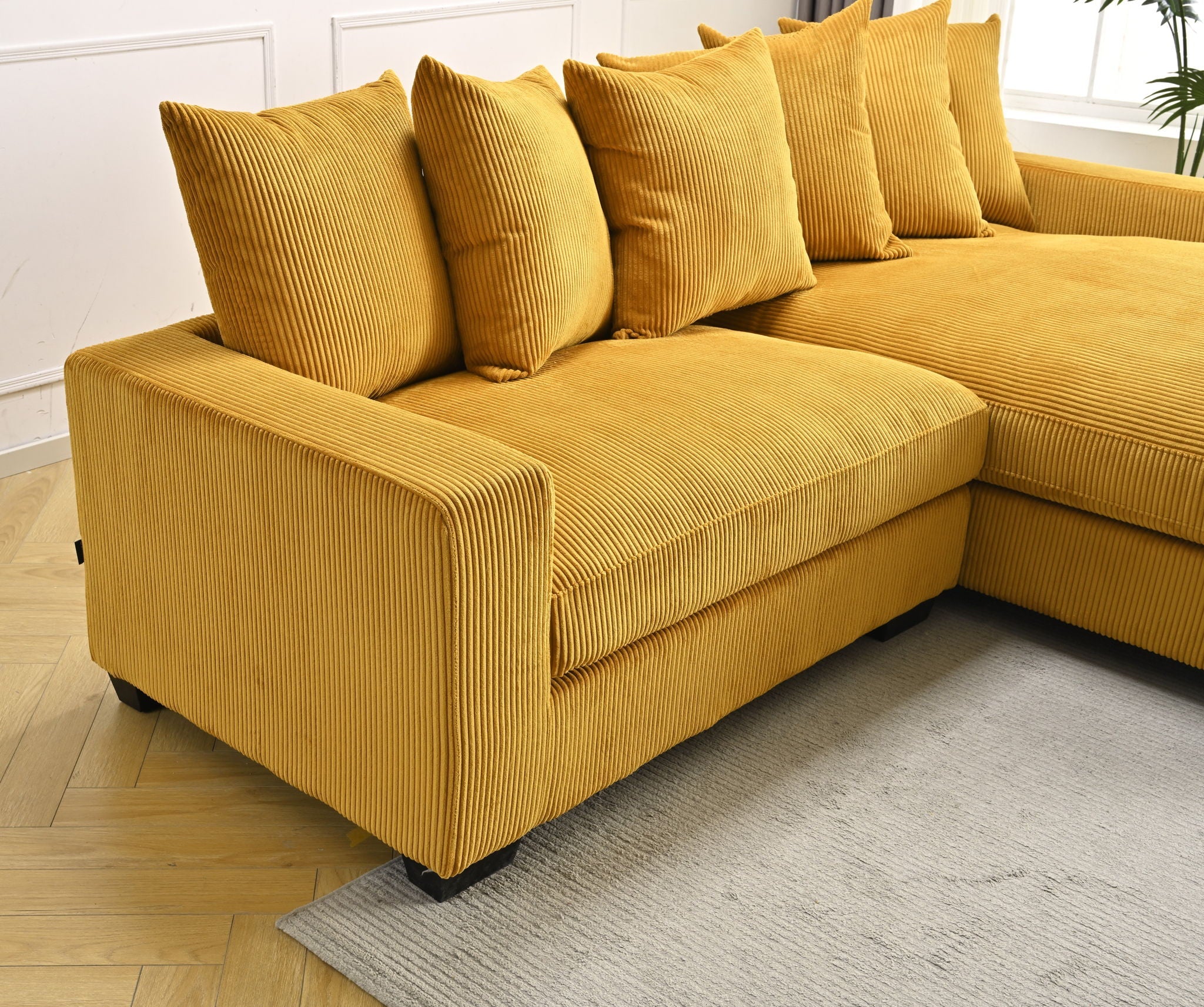 Oversized L-Shaped Sectional Sofa With Chaise